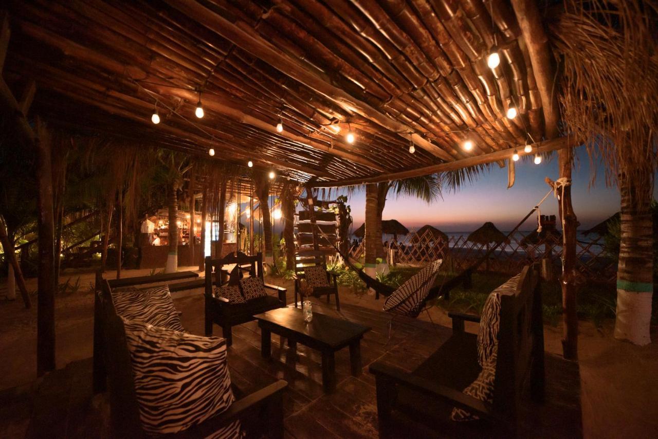 Hotel Villas Tiburon Isla Holbox Buitenkant foto